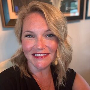 Meet your Posher, Joy